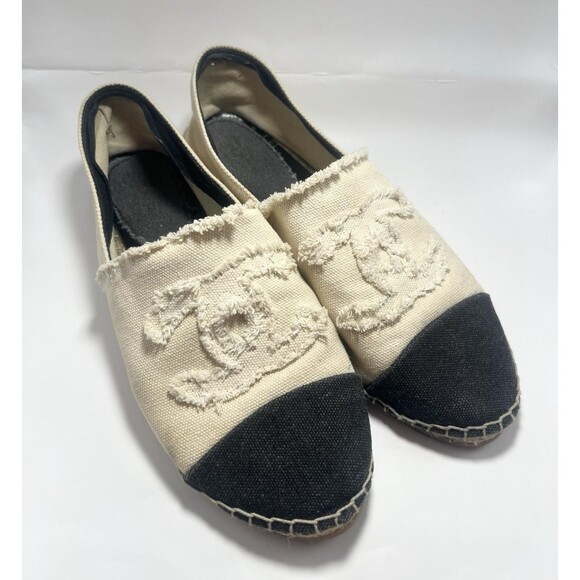 Chanel Espadrilles Canvas Cream and Black CC Logo Cotton Bi-Color Sz 41 US 9/10 - Picture 1 of 11